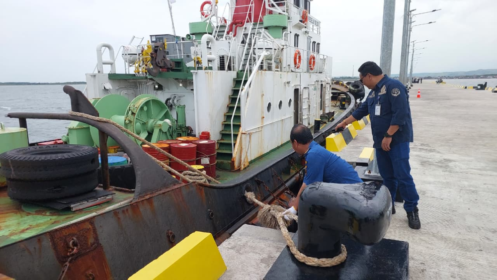 Uji Sandar Kapal di Pelabuhan Panarukan Sukses, Kemenhub Pastikan Kesiapan Operasional dan Keselamatan Pelayaran