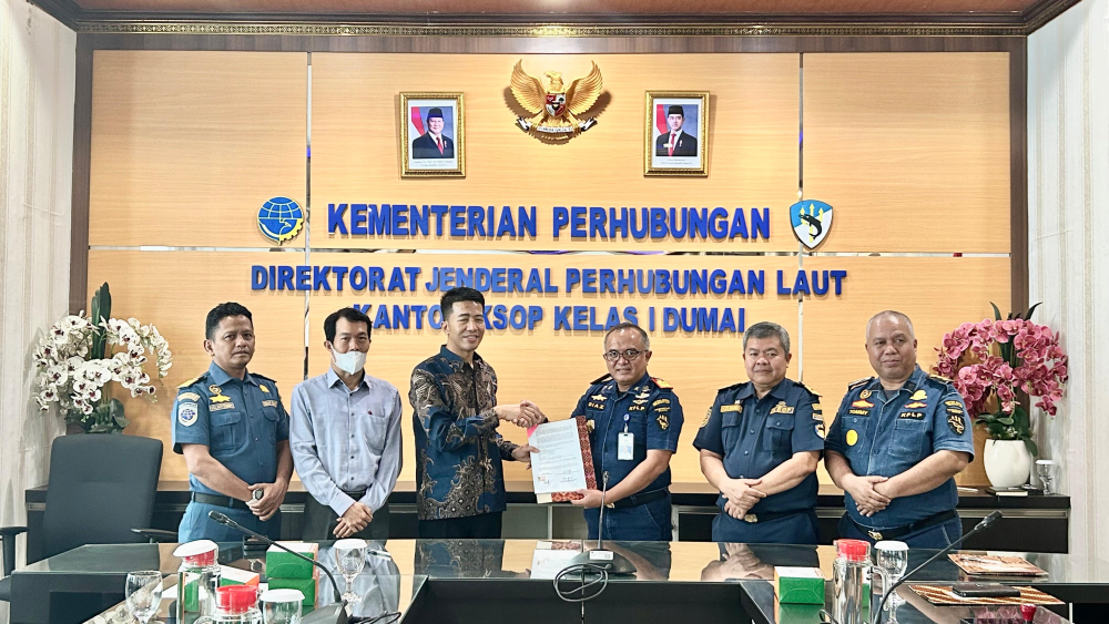 Penandatangan Perjanjian Kerja sama Antara Kantor Kesyahbandaran dan Otoritas Pelabuhan Kelas I Dumai Dengan PT Intibenua Perkasatama Tentang Penggunaan Perairan di Terminal Khusus PT Intibenua Perkasatama.