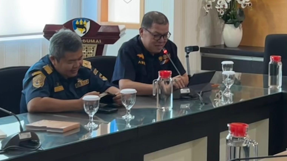 Rapat Evaluasi Kinerja Bulanan Kantor KSOP Kelas I Dumai