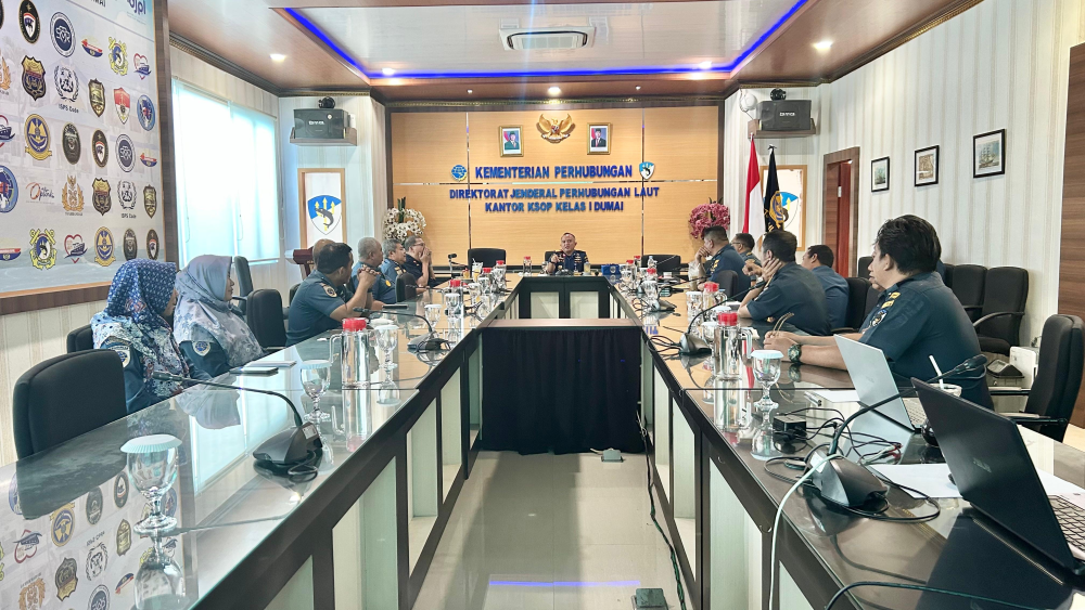 Rapat Evaluasi Kinerja Bulanan Kantor KSOP Kelas I Dumai