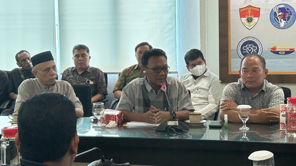 Rapat pembahasan pembentukan UUPJ  TKBM di wilayah TERMINAL KHUSUS untuk sementara melayani kepentingan umum