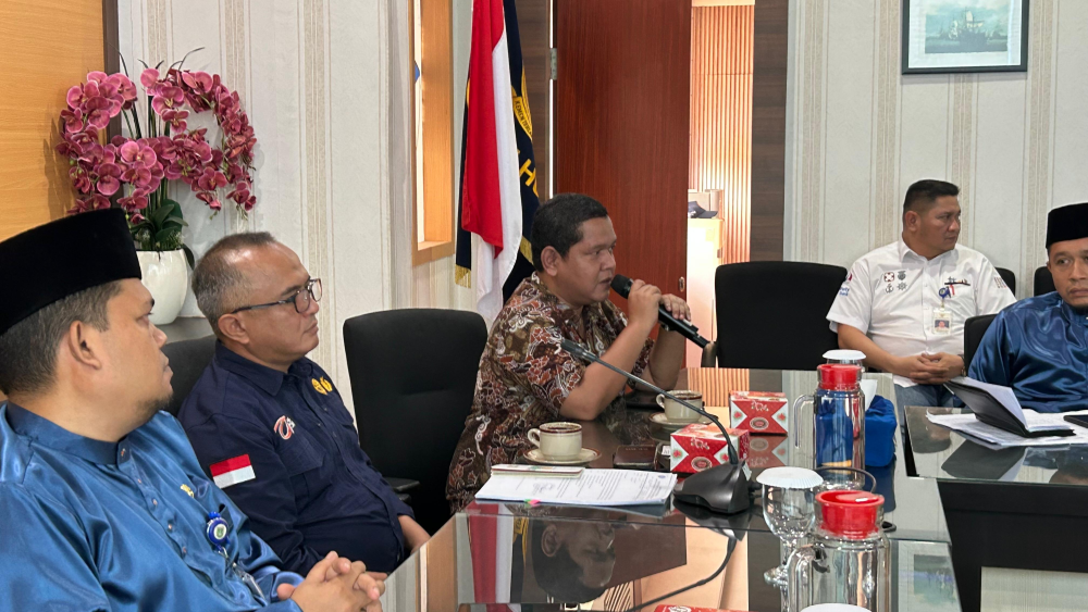 Rapat pembahasan pembentukan UUPJ  TKBM di wilayah TERMINAL KHUSUS untuk sementara melayani kepentingan umum