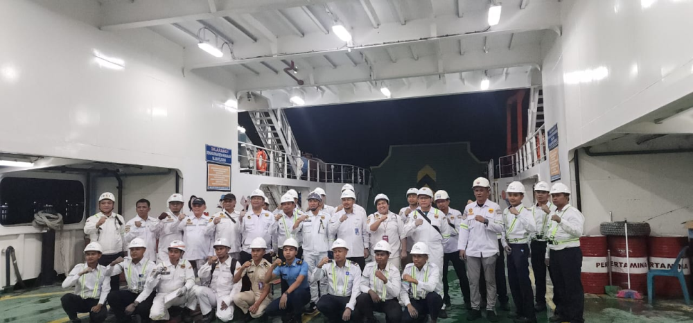 Pastikan Kapal Penumpang Siap Layani Angkutan Lebaran, Kemenhub Lakukan Uji Petik Kelaiklautan Kapal di Danau Toba&nbsp;