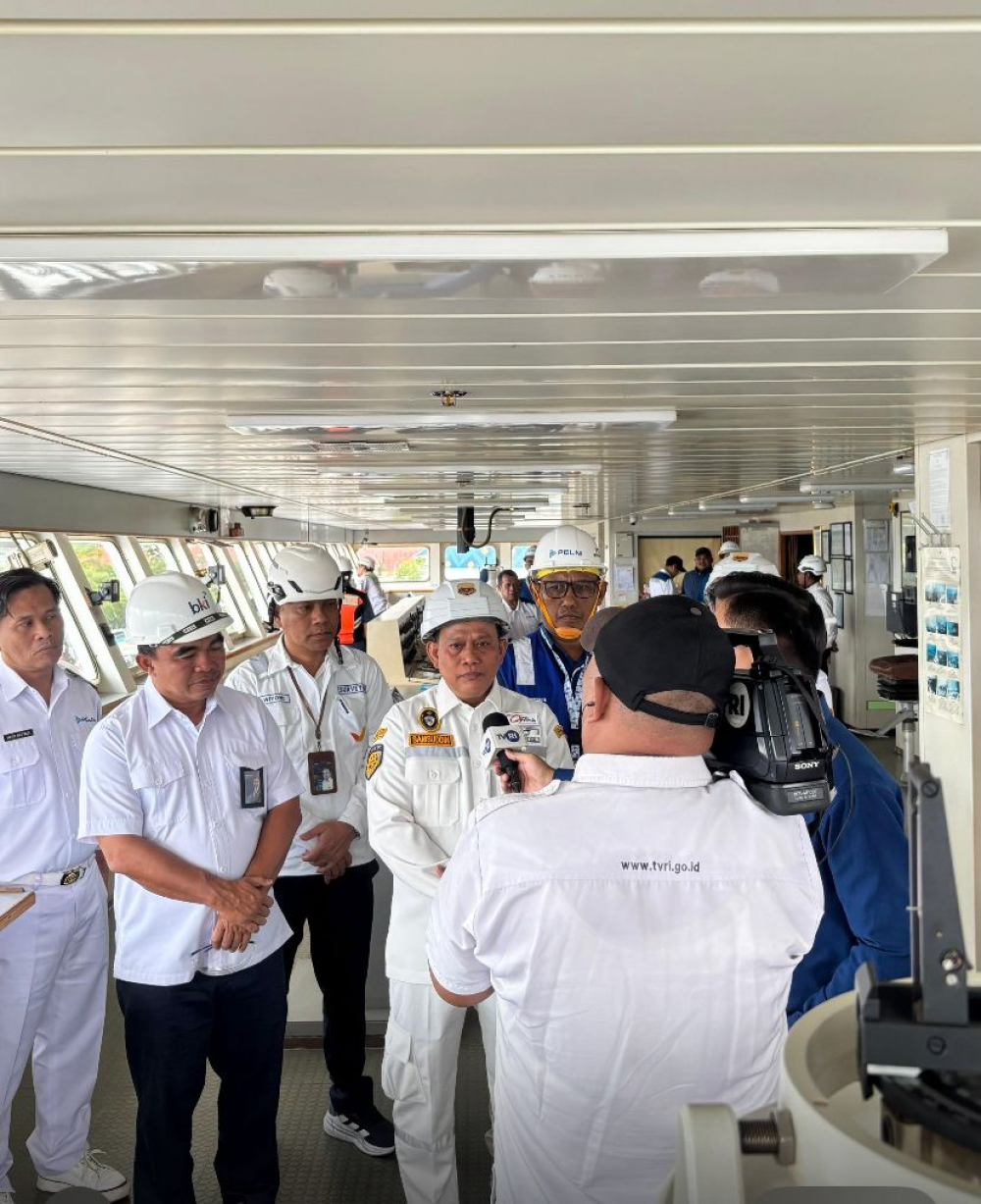 Ditjen Hubla Periksa Kelaiklautan Kapal Penumpang di Makassar, Pastikan Angkutan Laut Lebaran Aman dan Selamat