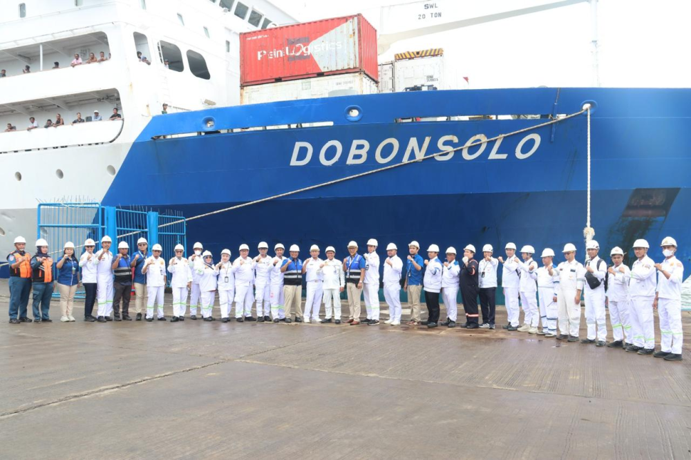 Ditjen Hubla Periksa Kelaiklautan Kapal Penumpang di Makassar, Pastikan Angkutan Laut Lebaran Aman dan Selamat