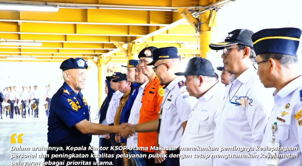 Apel Pembukaan Posko Angkutan Natal 2025 dan Tahun Baru 2026 Pelabuhan Makassar
