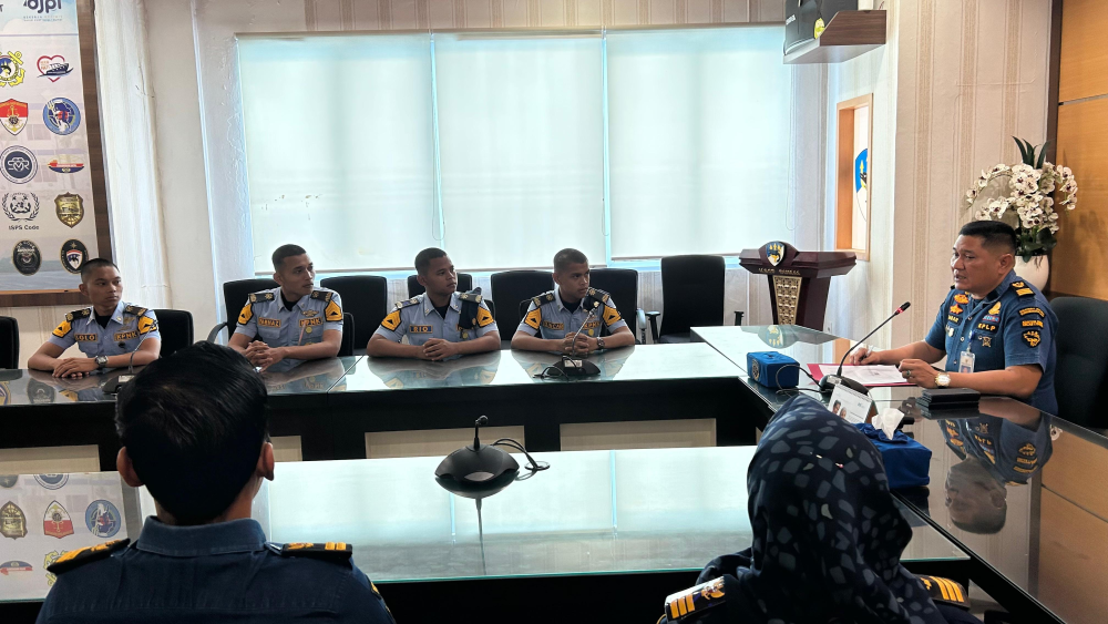 Kegiatan Pelepasan Taruna dan Taruni dari Akademi Maritim Indonesia (AMI) Medan untuk melanjutkan Praktek Darat ke perusahaan-perusahaan yang ada di Dumai