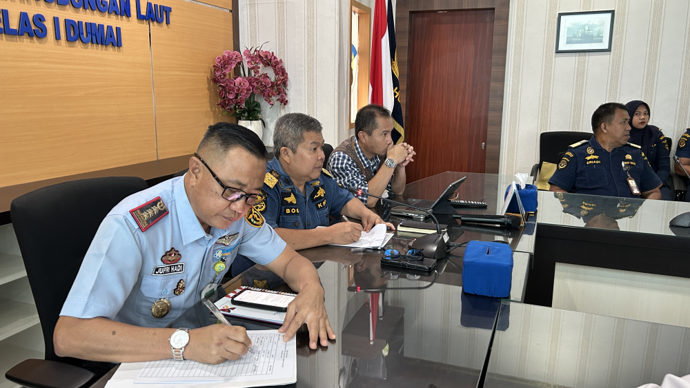 Rapat Rencana Persiapan Posko Angkutan Laut Lebaran Tahun 2026 Pelabuhan Dumai.