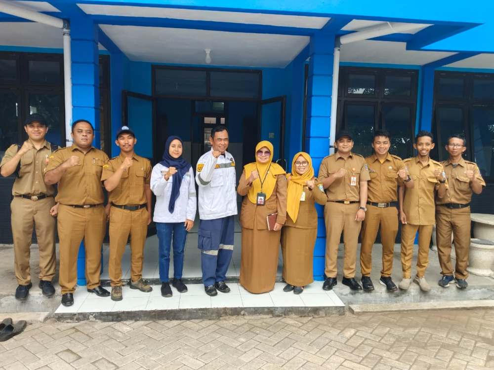 KSOP Kelas IV Probolinggo bersinergi dengan Pemerintah Daerah Lakukan Pengukuran Kapal Nelayan untuk Penerbitan E-Pas Kecil di Kecamatan Lekok, Kabupaten Pasuruan.