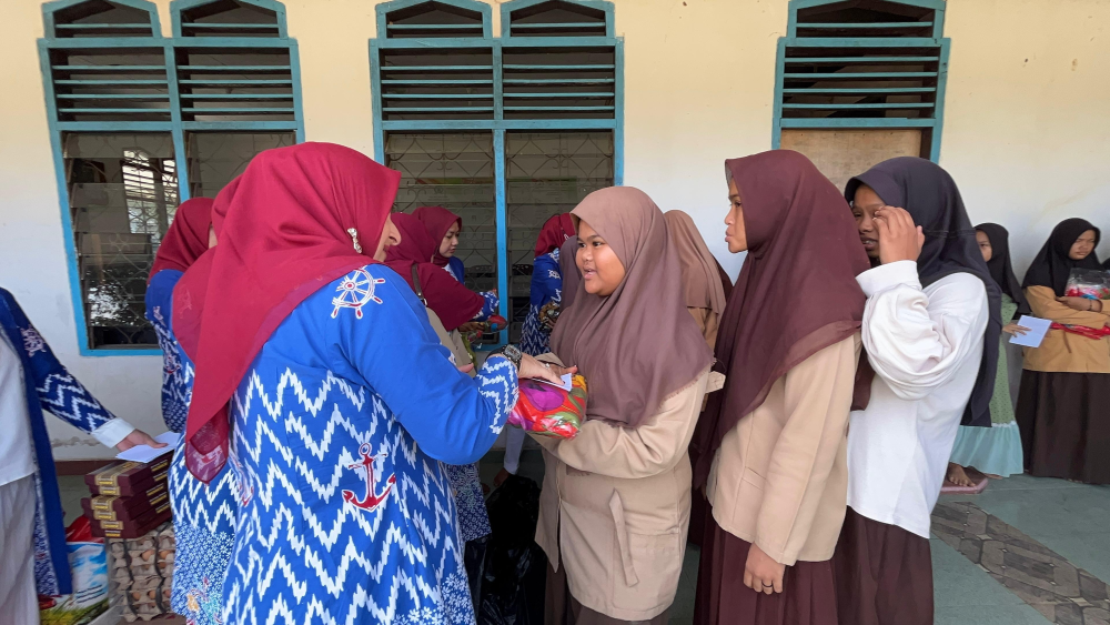 KEGIATAN BANTUAN SOSIAL KE PANTI ASUHAN  OLEH DWP KANTOR KSOP KELAS I DUMAI