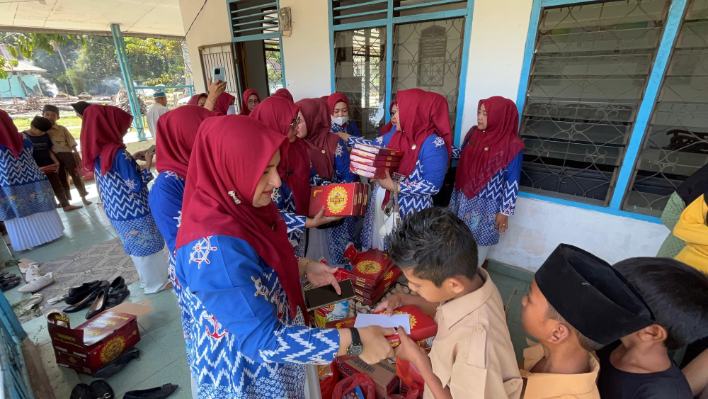 KEGIATAN BANTUAN SOSIAL KE PANTI ASUHAN  OLEH DWP KANTOR KSOP KELAS I DUMAI