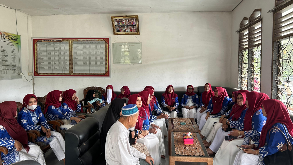 KEGIATAN BANTUAN SOSIAL KE PANTI ASUHAN  OLEH DWP KANTOR KSOP KELAS I DUMAI