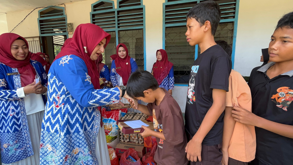 KEGIATAN BANTUAN SOSIAL KE PANTI ASUHAN  OLEH DWP KANTOR KSOP KELAS I DUMAI