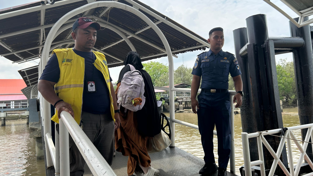 Kantor KSOP Kelas I Dumai melakukan Kegiatan pengawasan embarkasi dan debarkasi penumpang Angkutan Laut Lebaran 1447 H/2026 di pelabuhan Dumai