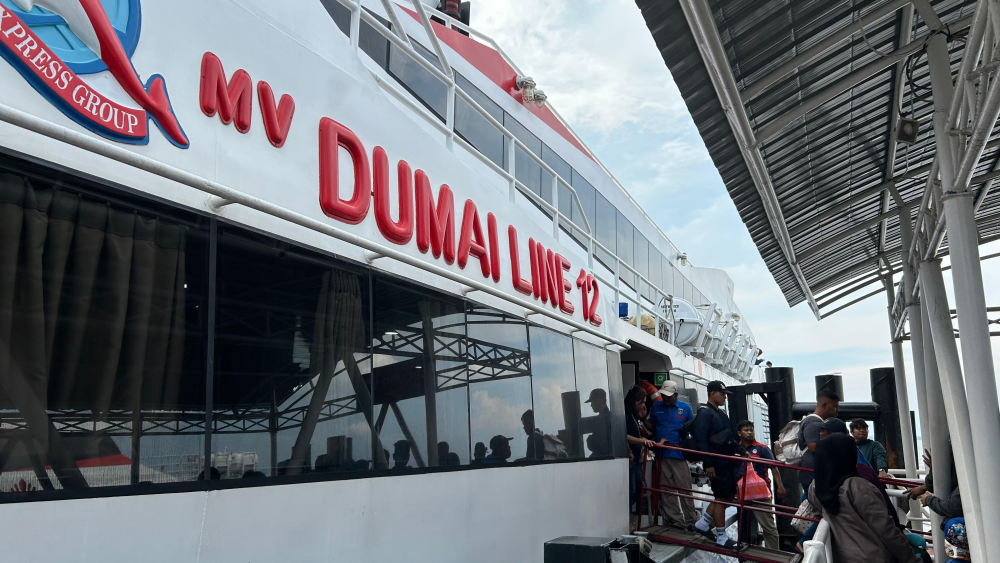 PENGAWASAN EMBARKASI DAN DEBARKASI PENUMPANG ANGKUTAN LAUT LEBARAN 1447/2026 DI PELABUHAN DUMAI OLEH KSOP KELAS I DUMAI