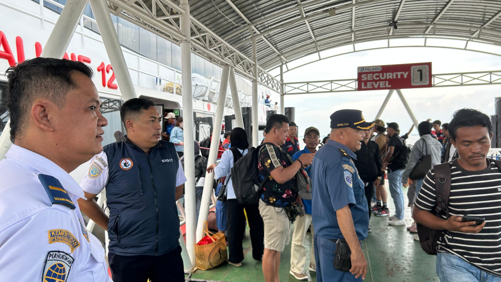 PENGAWASAN EMBARKASI DAN DEBARKASI PENUMPANG ANGKUTAN LAUT LEBARAN 1447/2026 DI PELABUHAN DUMAI OLEH KSOP KELAS I DUMAI