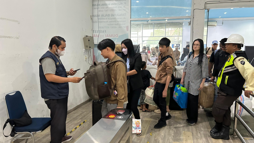 PENGAWASAN EMBARKASI DAN DEBARKASI  ARUS MUDIK ANGKUTAN LAUT LEBARAN 1447 H/2026 DI PELABUHAN PENUMPANG DUMAI
