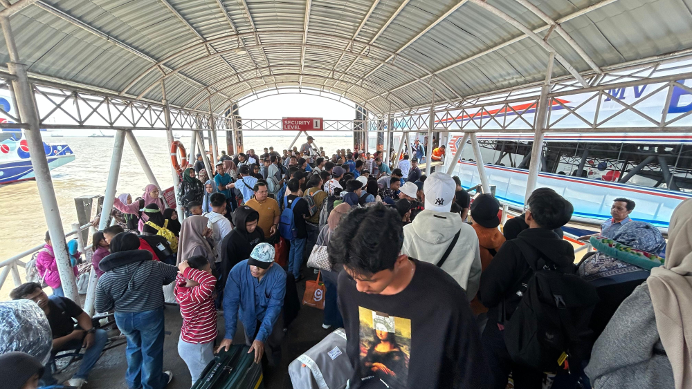 PENGAWASAN EMBARKASI DAN DEBARKASI  ARUS MUDIK ANGKUTAN LAUT LEBARAN 1447 H/2026 DI PELABUHAN PENUMPANG DUMAI