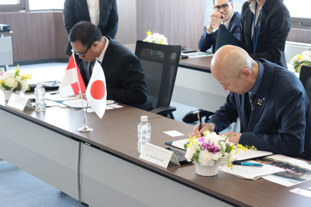 Perkuat Kolaborasi Maritim Indonesia–Jepang, KSOP Patimban dan Yokohama City Teken MoU Bidang Kepelabuhanan&nbsp;