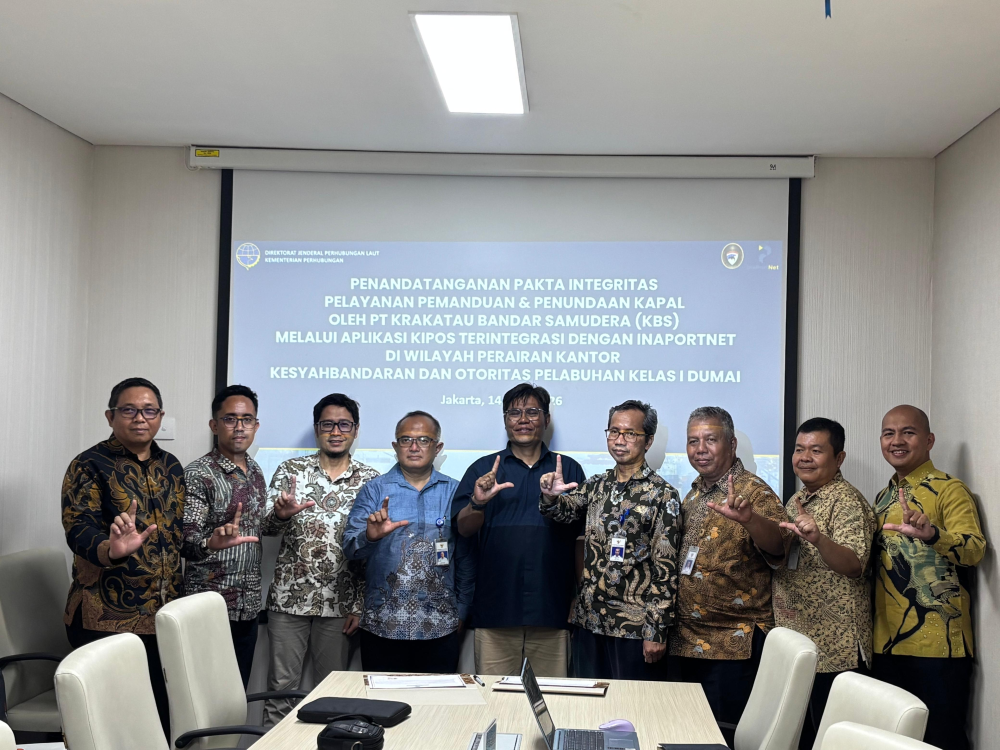 Penandatanganan Pakta Integritas Pelayanan Pemanduan & Penundaan Kapal oleh PT Krakatau Bandar Samudera melalui Aplikasi Kipos Terintegrasi dengan Inaportnet