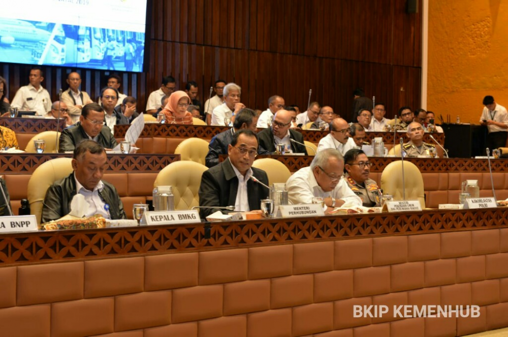 RAKER DI DPR, MENHUB, ANGKUTAN NATAL DAN TAHUN BARU TELAH DISIAPKAN DENGAN BAIK