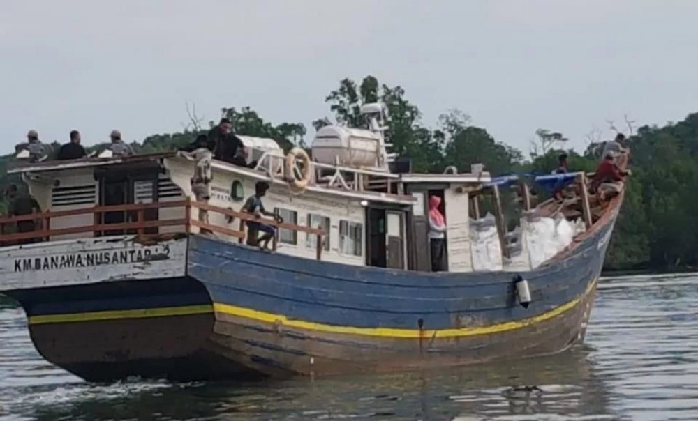SUKSESKAN PEMILU 2019, KM. BANAWA NUSANTARA 2 DISTRIBUSIKAN LOGISTIK KE WILAYAH 3TP