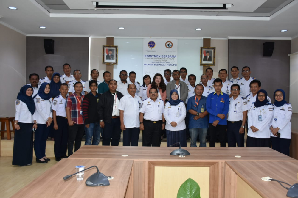 DISNAV TANJUNG PRIOK DEKLARASIKAN KOMITMEN MENUJU WILAYAH BEBAS DARI KORUPSI