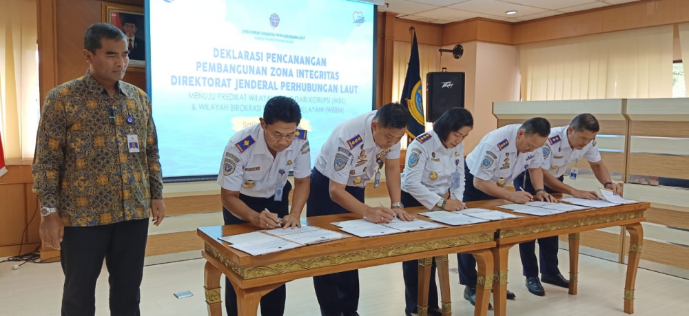 DIRJEN HUBLA, DEKLARASI PENCANANGAN ZONA INTEGRITAS MENUJU WBK DAN WBBM UNTUK PERHUBUNGAN LAUT YANG LEBI