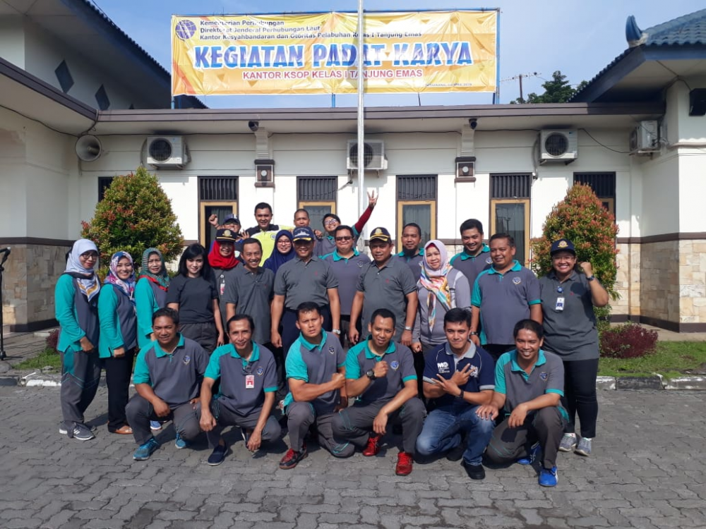 TINGKATKAN SOLIDITAS DAN LIBATKAN MASYARAKAT, KEMENHUB GELAR PADAT KARYA DI SEMARANG