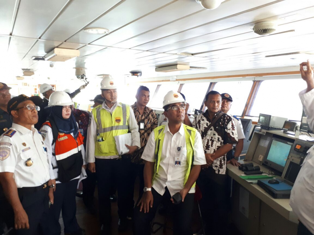 CEK KELAIKLAUTAN KAPAL, KEMENHUB GELAR UJI PETIK DI PELABUHAN MERAK 11