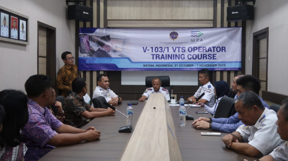 UNDANG TENAGA PENGAJAR DARI MARITIME AND PORT AUTHORITY OF SINGAPORE, KEMENHUB GELAR PELATIHAN OPERATOR