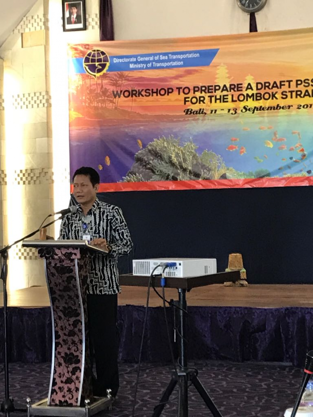 DITJEN HUBLA BAHAS DRAFT SUBMISI PENETAPAN PSSA DI SELAT LOMBOK 11/09/2