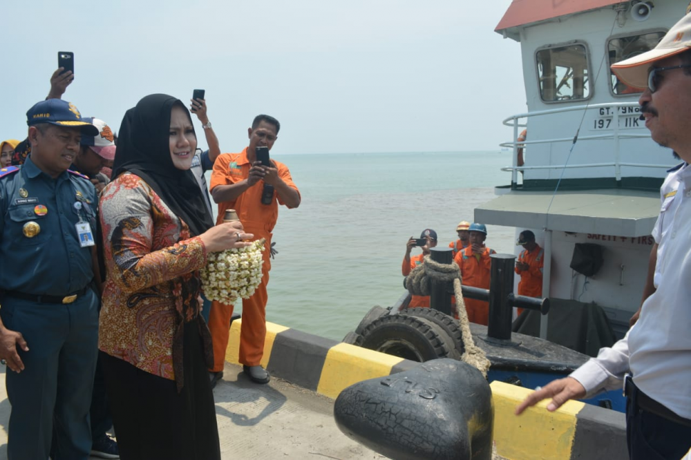 DERMAGA MULTIPURPOSE PELABUHAN KENDAL RESMI DIOPERASIKAN 16/10/2019