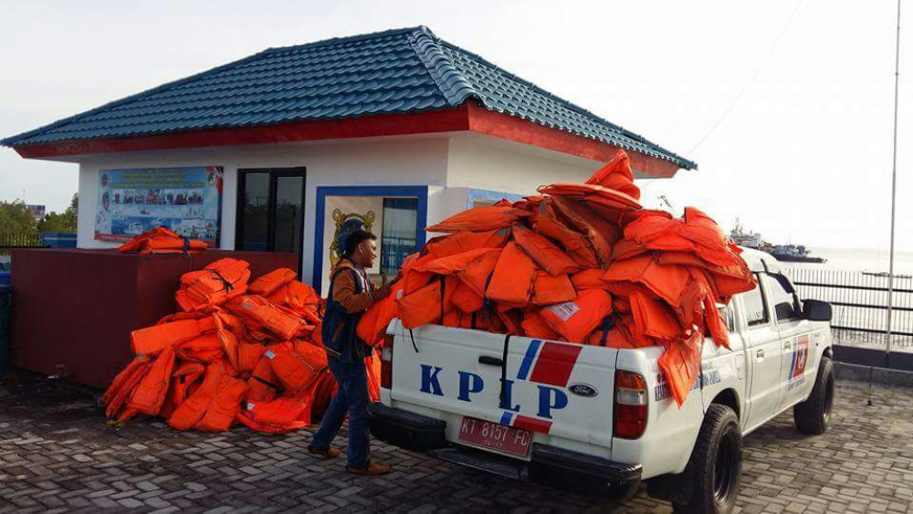 KSOP TARAKAN SIDAK ALAT KESELAMATAN DI KAPAL SPEED BOAT 16/01/2017