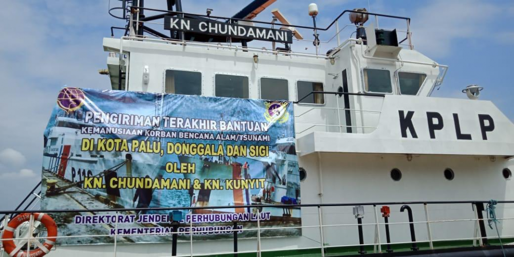 KAPAL KN. CHUNDAMANI P. 116 MILIK PANGKALAN PLP KELAS II TANJUNG PERAK SURABAYA MENGANGKUT BARANG BANTUA