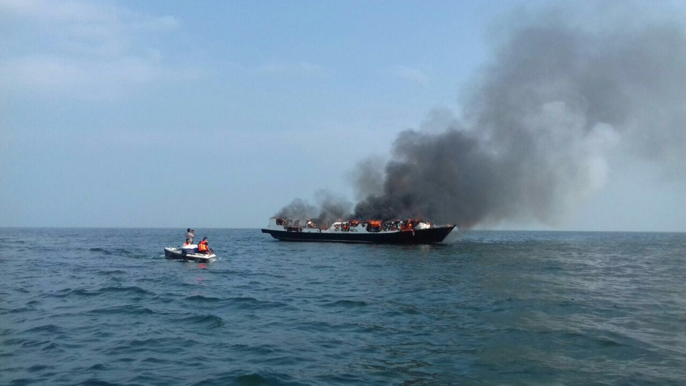 Dirjen Hubla Sampaikan Bela Sungkawa Atas Musibah Terbakarnya KM Zahro Express
