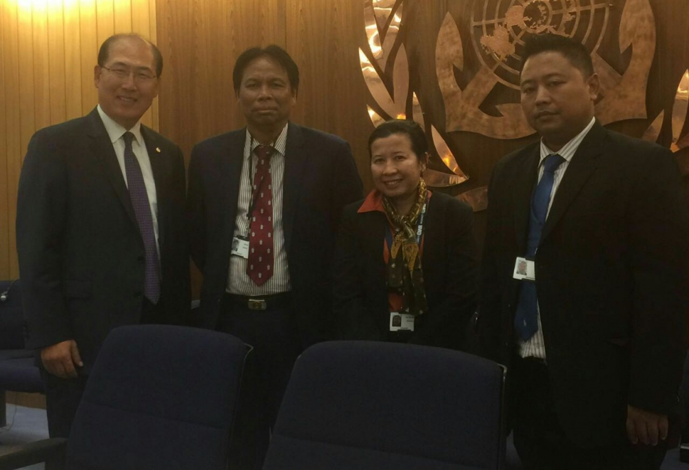DELEGASI INDONESIA LAKUKAN REVIEW BERSAMA NEGARA ANGGOTA IMO DI SIDANG SUB COMMITTEE III CODE