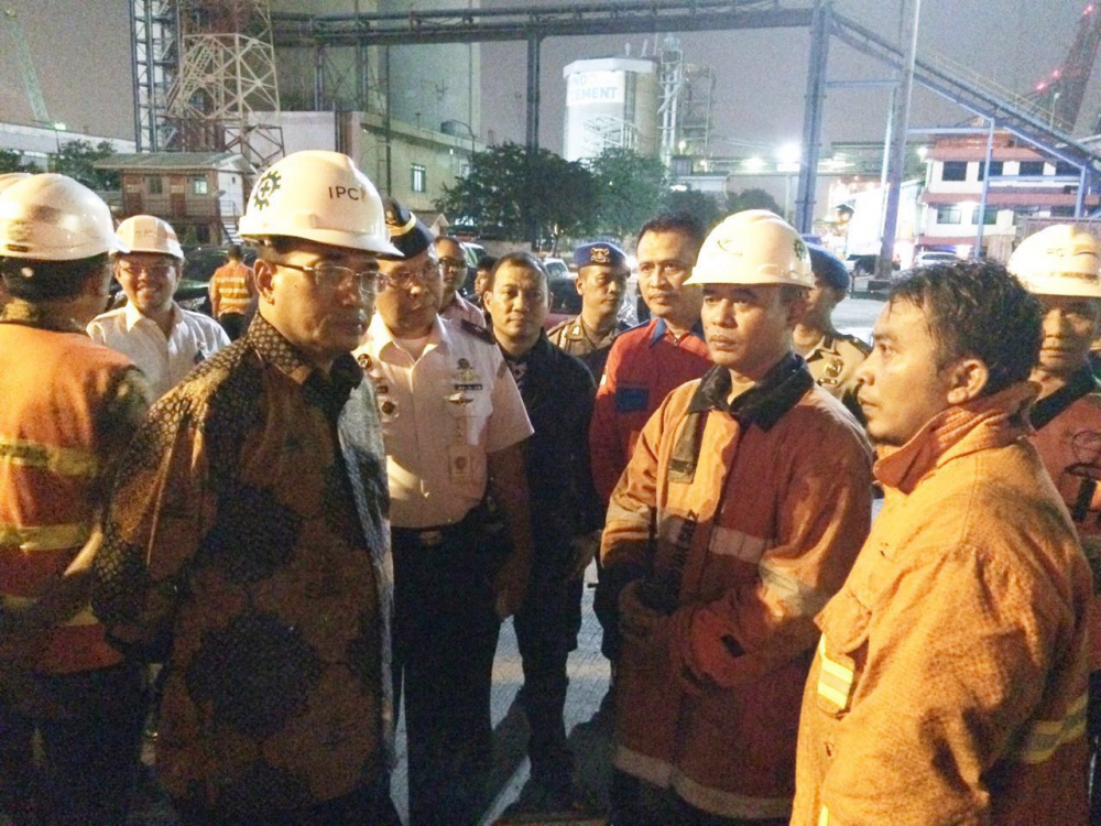 MENHUB TINJAU KAPAL TERBAKAR DI TANJUNG PRIOK 17/09/2016