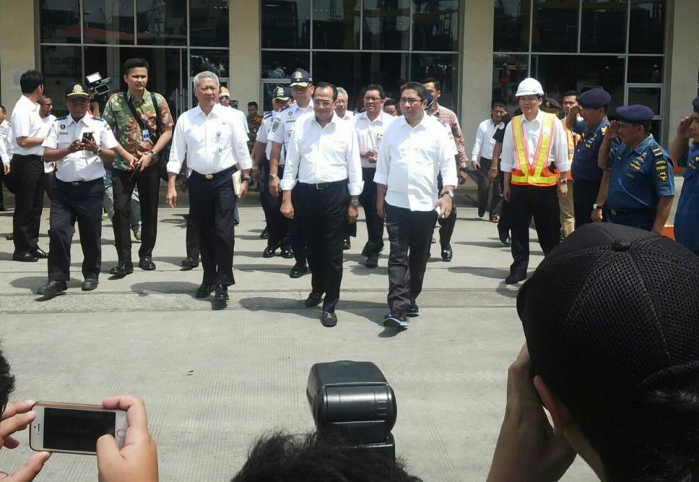 DIRJEN HUBLA LAKUKAN KUNJUNGAN KERJA KE TERMINAL CONTAINER PELABUHAN TANJUNG PRIOK