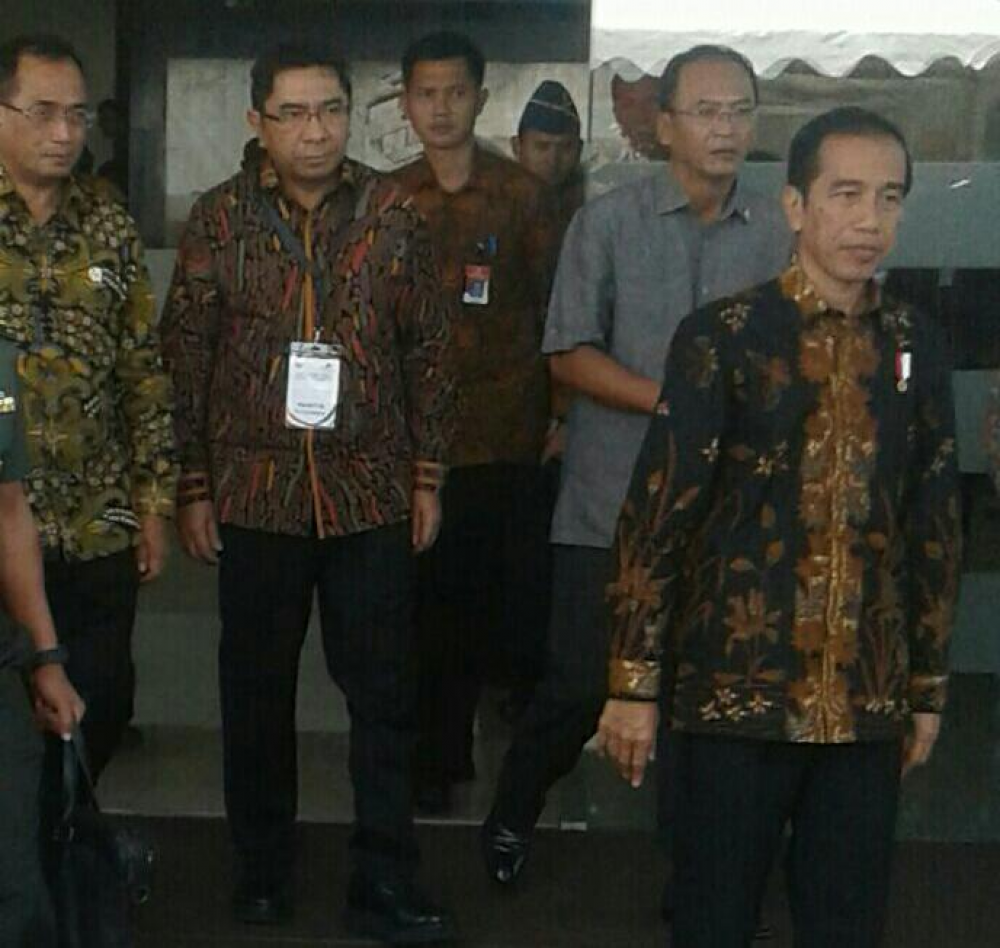 TERMINAL PETIKEMAS KALIBARU PELABUHAN UTAMA TANJUNG PRIOK RESMI BEROPERASI