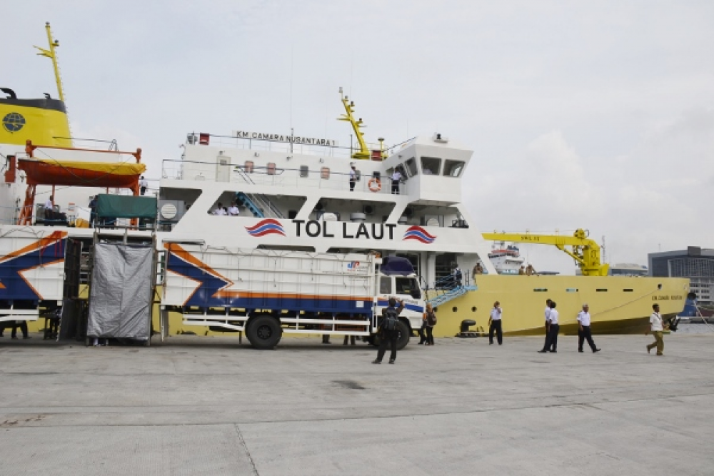 Menhub Lepas Keberangkatan Perdana Kapal Tol Laut Logistik Natuna 25/10