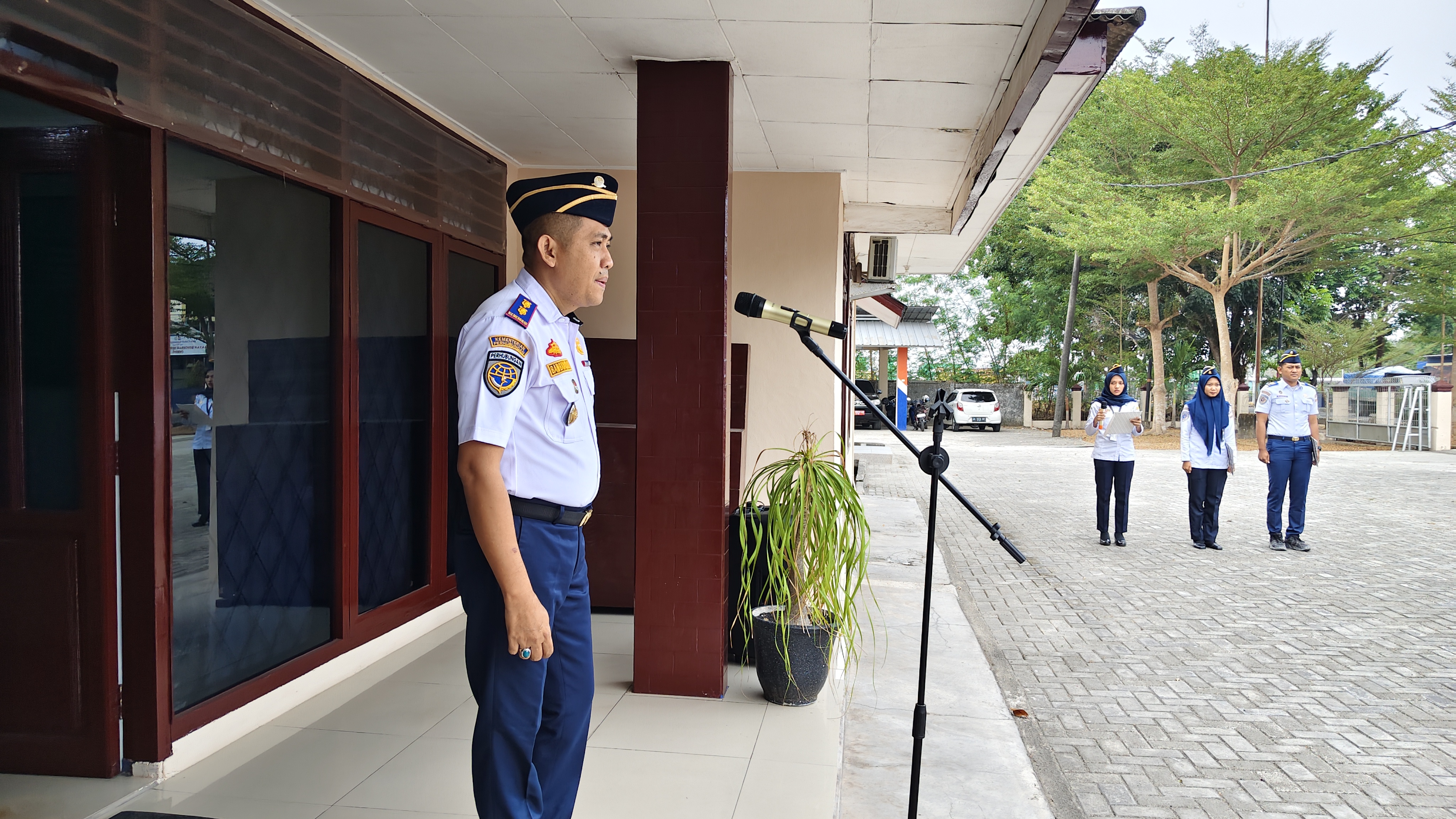 Awali Pekan dengan Semangat dan Disiplin, KSOP Kelas IV Tanjung Pandan Laksanakan Apel Pagi
