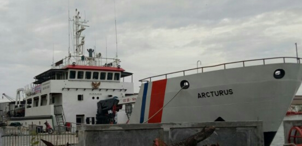KN ARCTURUS MILIK DISNAV BELAWAN ANGKUT LOGISTIK GEMPA ACEH 10/12/2016