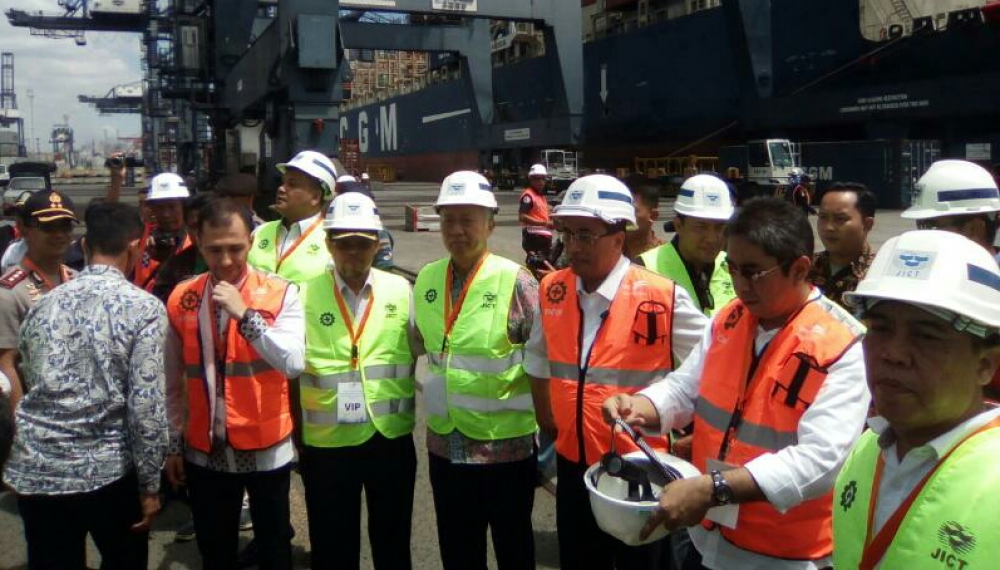 Intensifikasi Transhipment, Pelabuhan Tg.Priok Jadi Hub Internasional 0