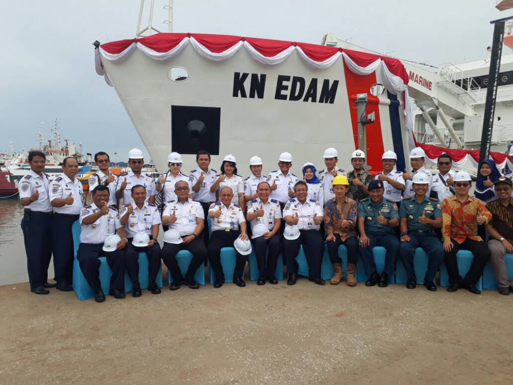 KAPAL KELAS I KENAVIGASIAN KN. EDAM DILUNCURKAN DI BATAM 30/05/2017