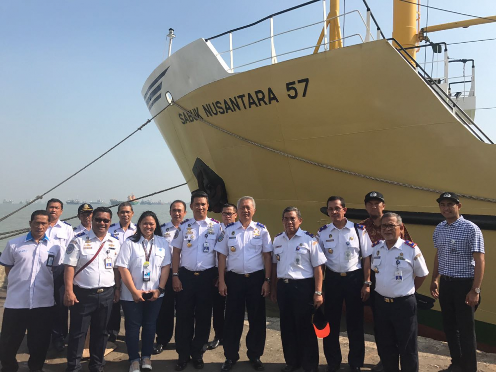 &nbsp;DIRJEN HUBLA PANTAU LANGSUNG ANGKUTAN LAUT DI PELABUHAN TANJUNG PERAK SURABAYA