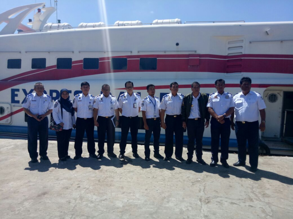 ARUS BALIK PELABUHAN PANGKAL BALAM TERPANTAU NORMAL 04/07/2017