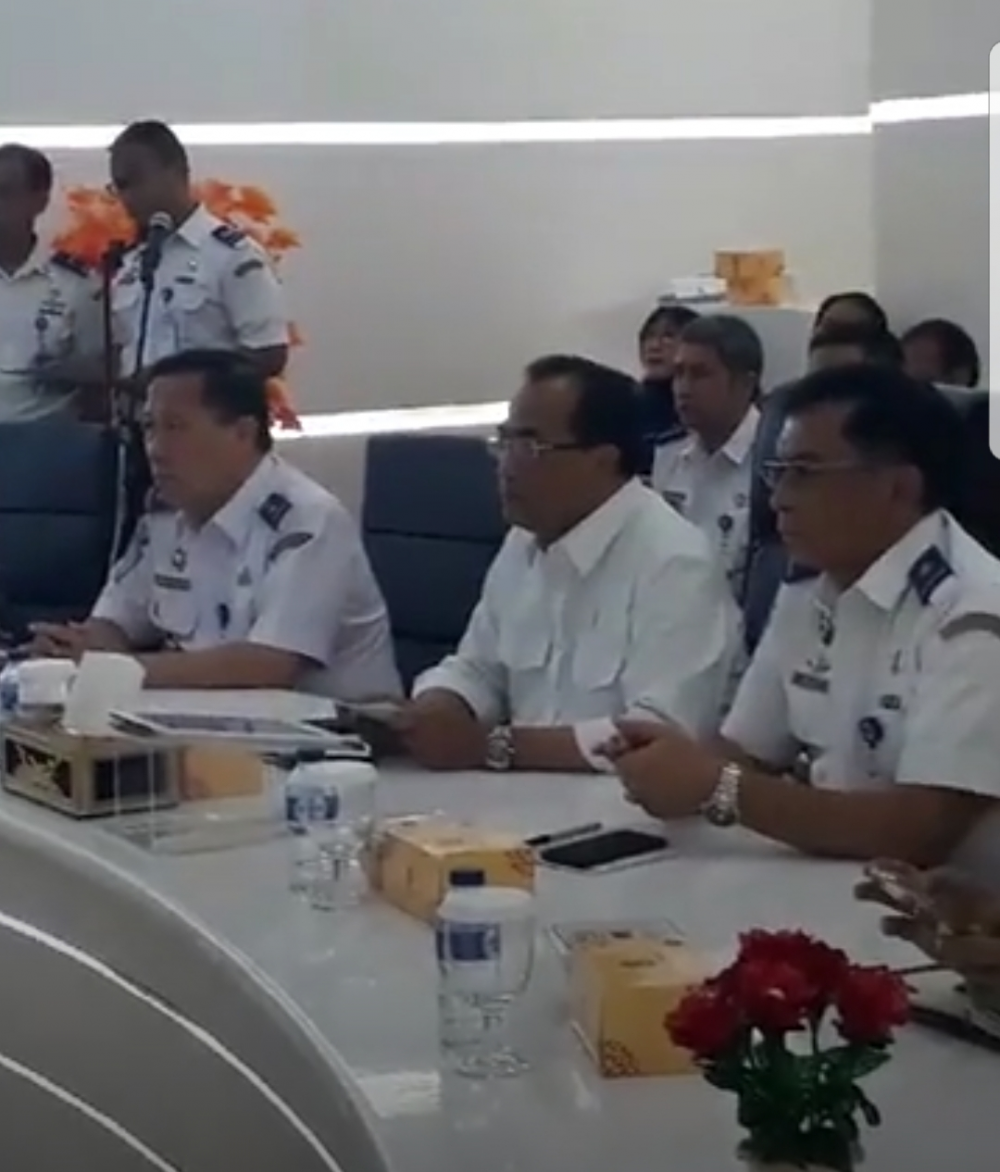 TARGET PENERAPAN INAPORTNET DI 16 PELABUHAN TERCAPAI, MENHUB PERINTAHKAN JAJARANNYA UNTUK KONSISTEN