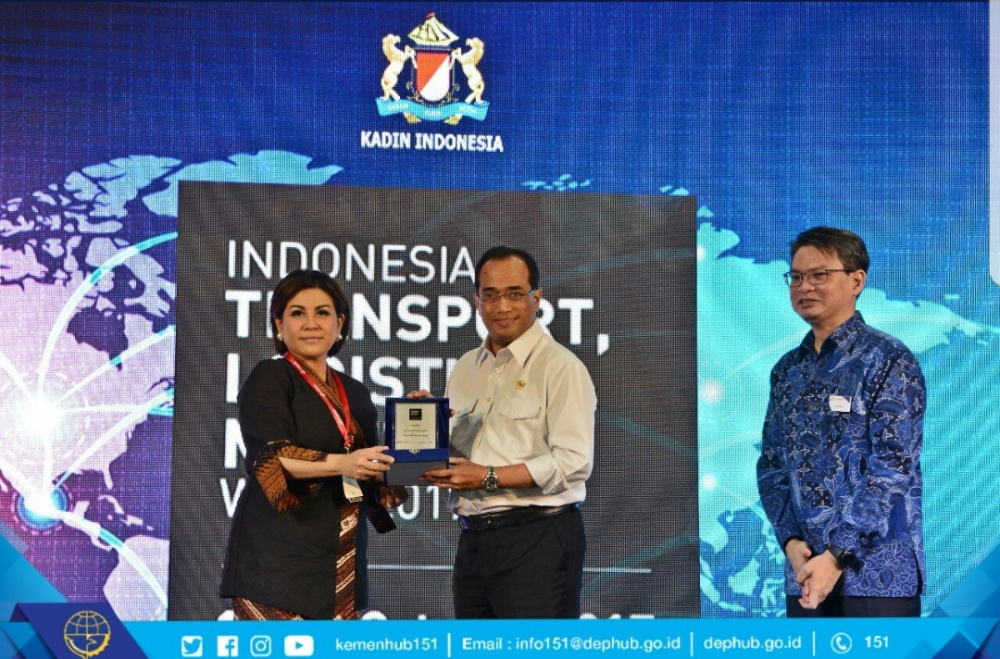 DORONG INVESTASI, MENHUB SIAP DEREGULASI ATURAN 10/10/2017