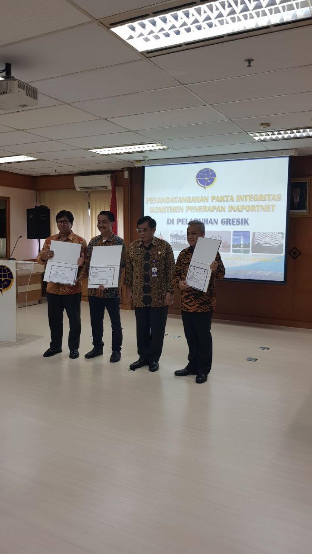 KSOP GRESIK SIAP MENERAPKAN INAPORTNET DI PELABUHAN GRESIK 06/10/2017